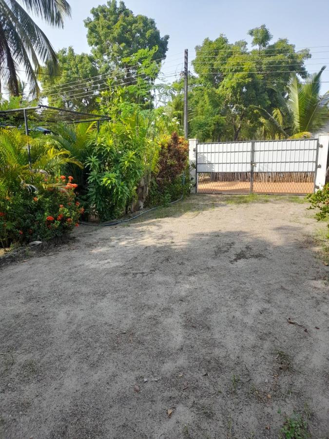 Batti Relax Point Villa & Rooms Batticaloa Εξωτερικό φωτογραφία